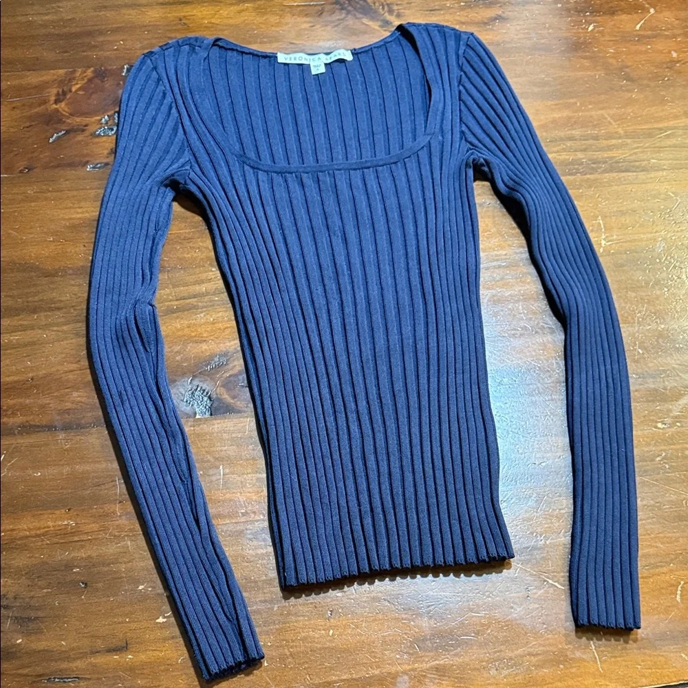 NEW VERONICA BEARD RIBBED LONG SLEEVE KNIT TOP🌸 - Picture 2 of 7
